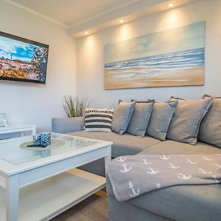 Lachmoewe - Nicolinenhof Apartman *